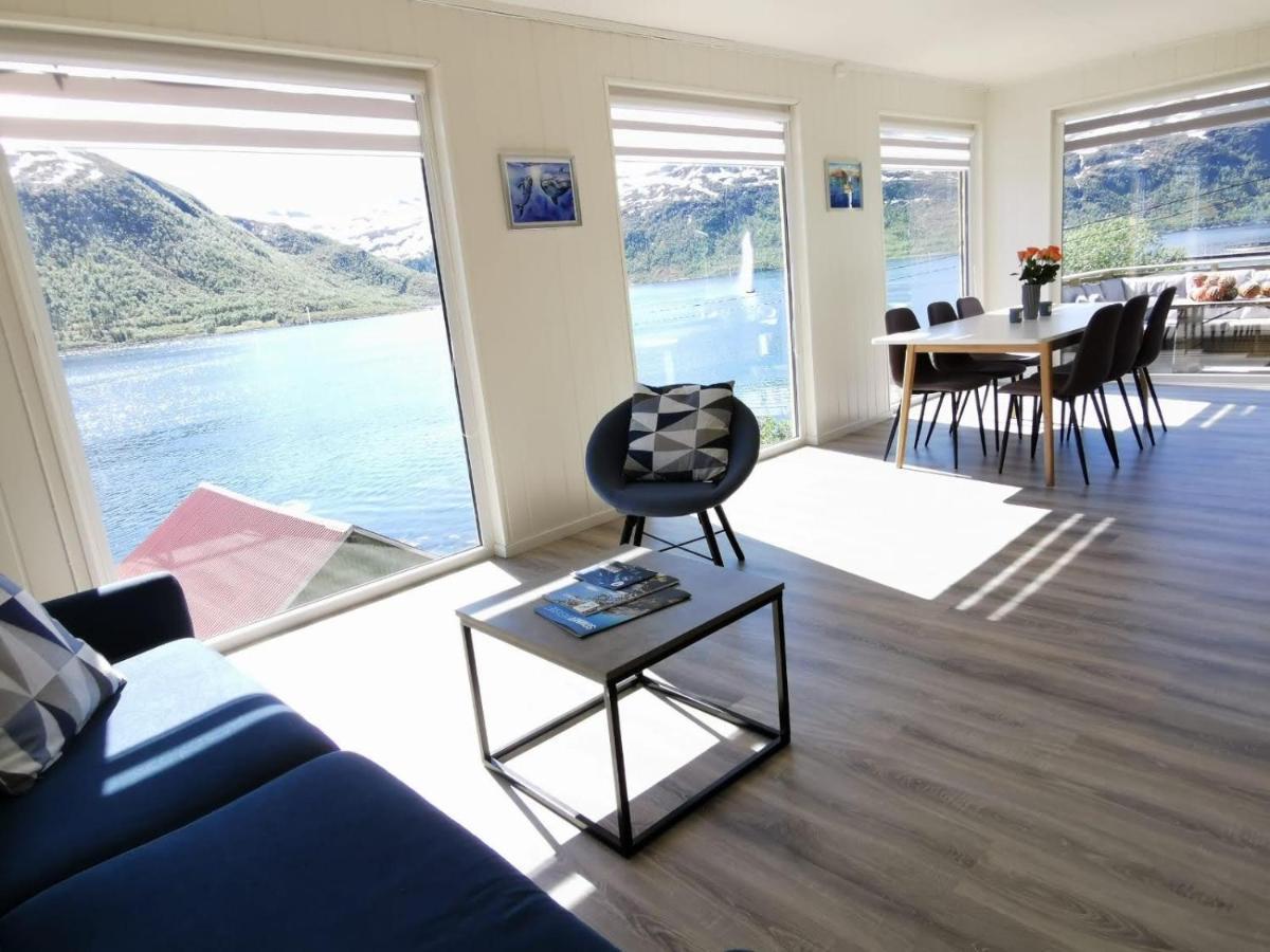 Waterfront Senja Appartement Torsken Buitenkant foto